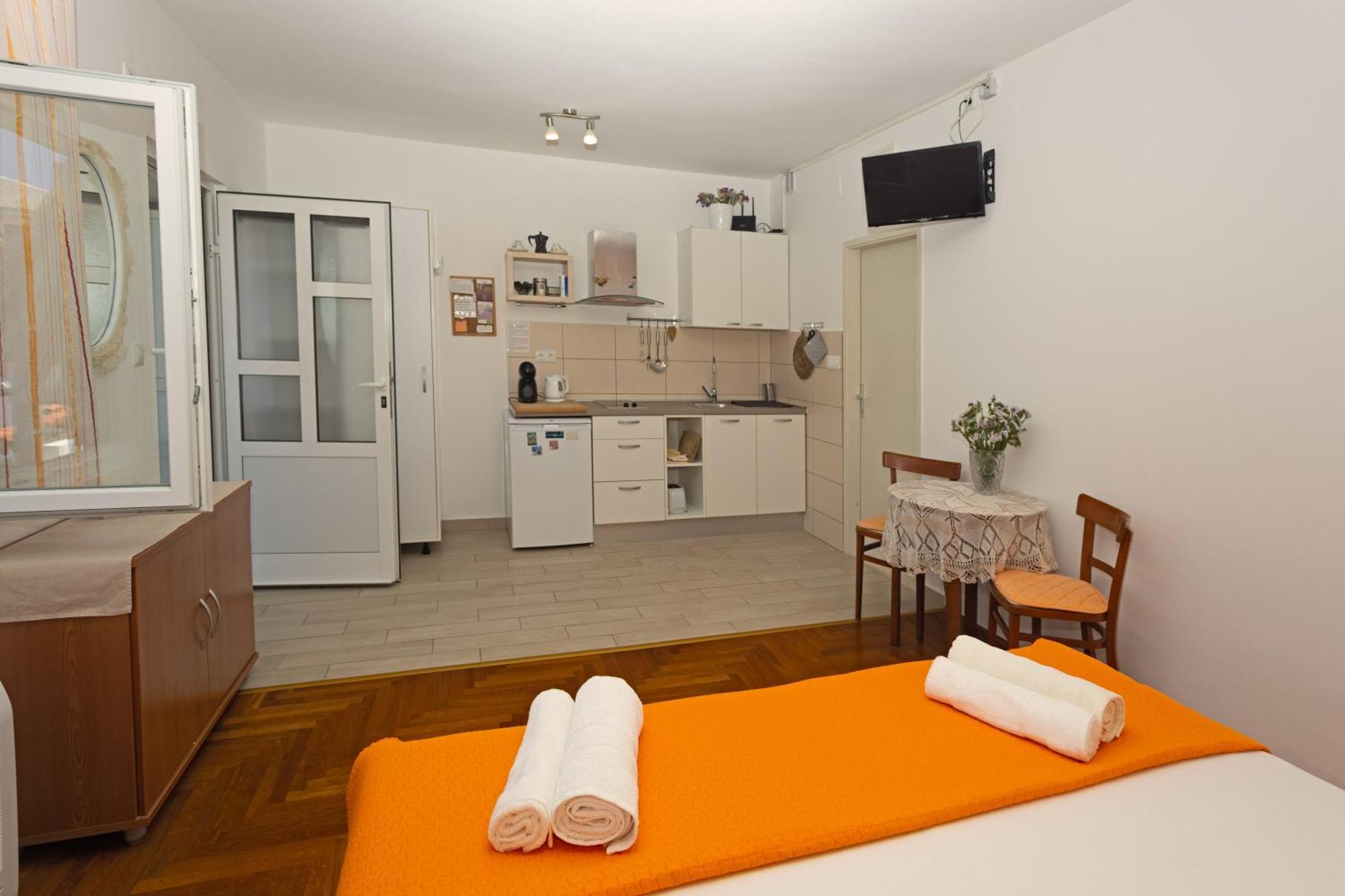Seaview Guesthouse - Zf Hvar 赫瓦尔 外观 照片