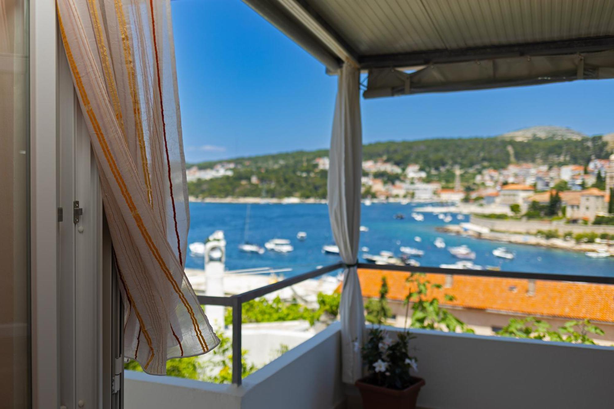 Seaview Guesthouse - Zf Hvar 赫瓦尔 外观 照片